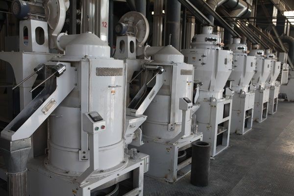 樓房式大米加工成套設備(圖4) 樓房式大米加工成套設備(圖4)
